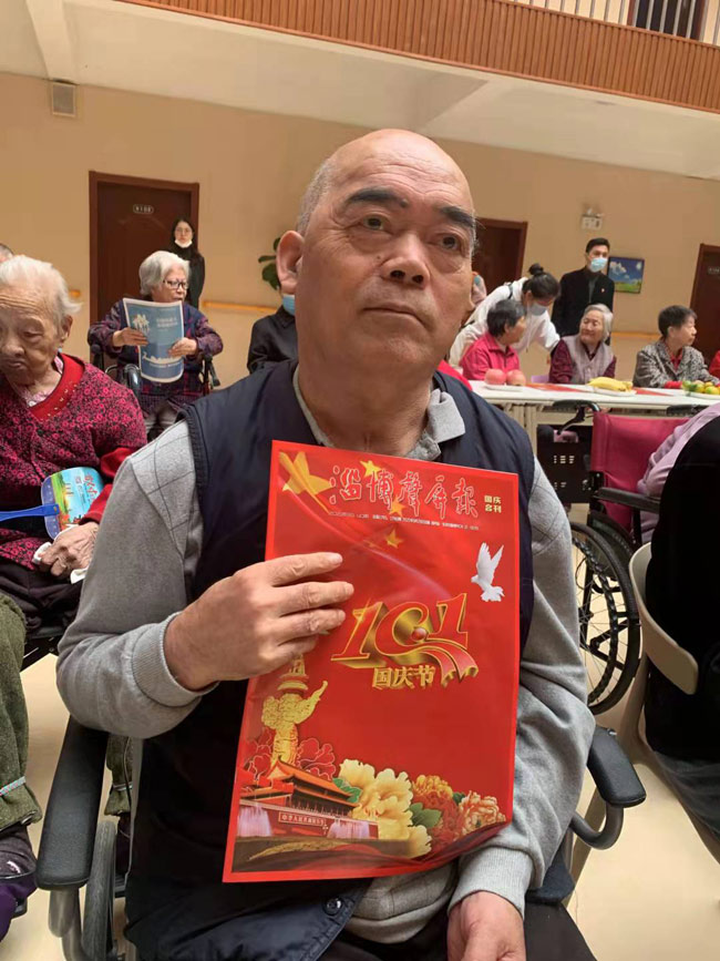 尊老敬老 传承文明——淄博声屏报社重阳节走进圣恩老年公寓